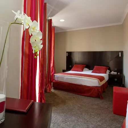 Hotel De Suede 3*