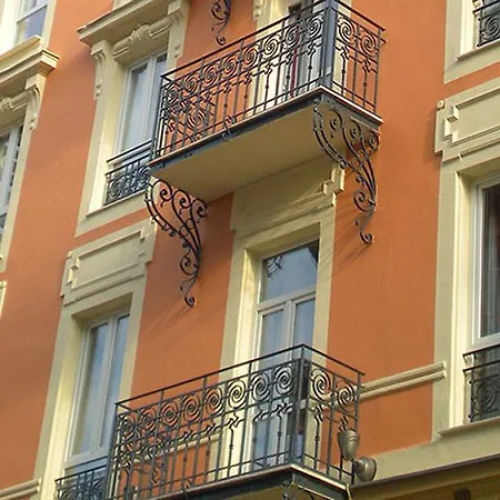 De Suede Hotel 3*