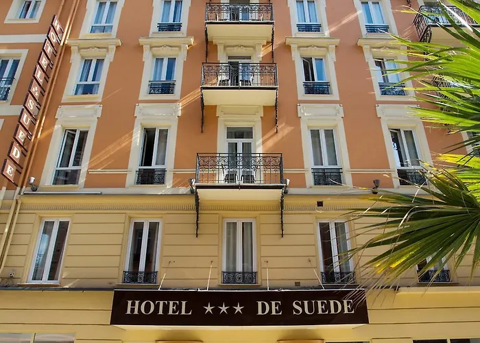 De Suede 3*